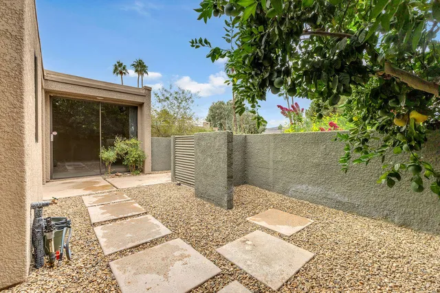 $399,900 | 535 Desert W Drive, Rancho Mirage, CA 92270