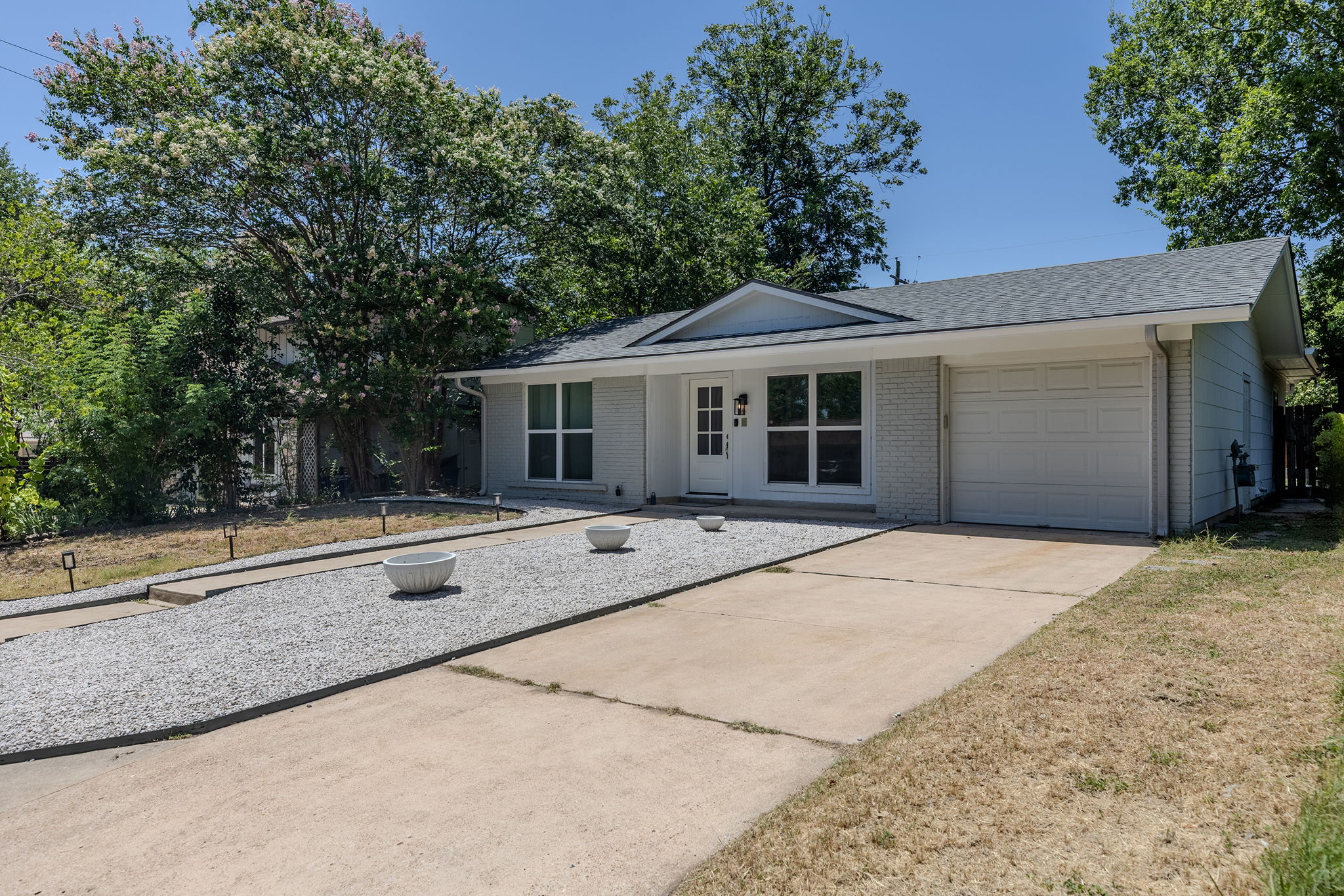 501 Arbor Lane Austin, TX 78745 - Photo 3 of 29