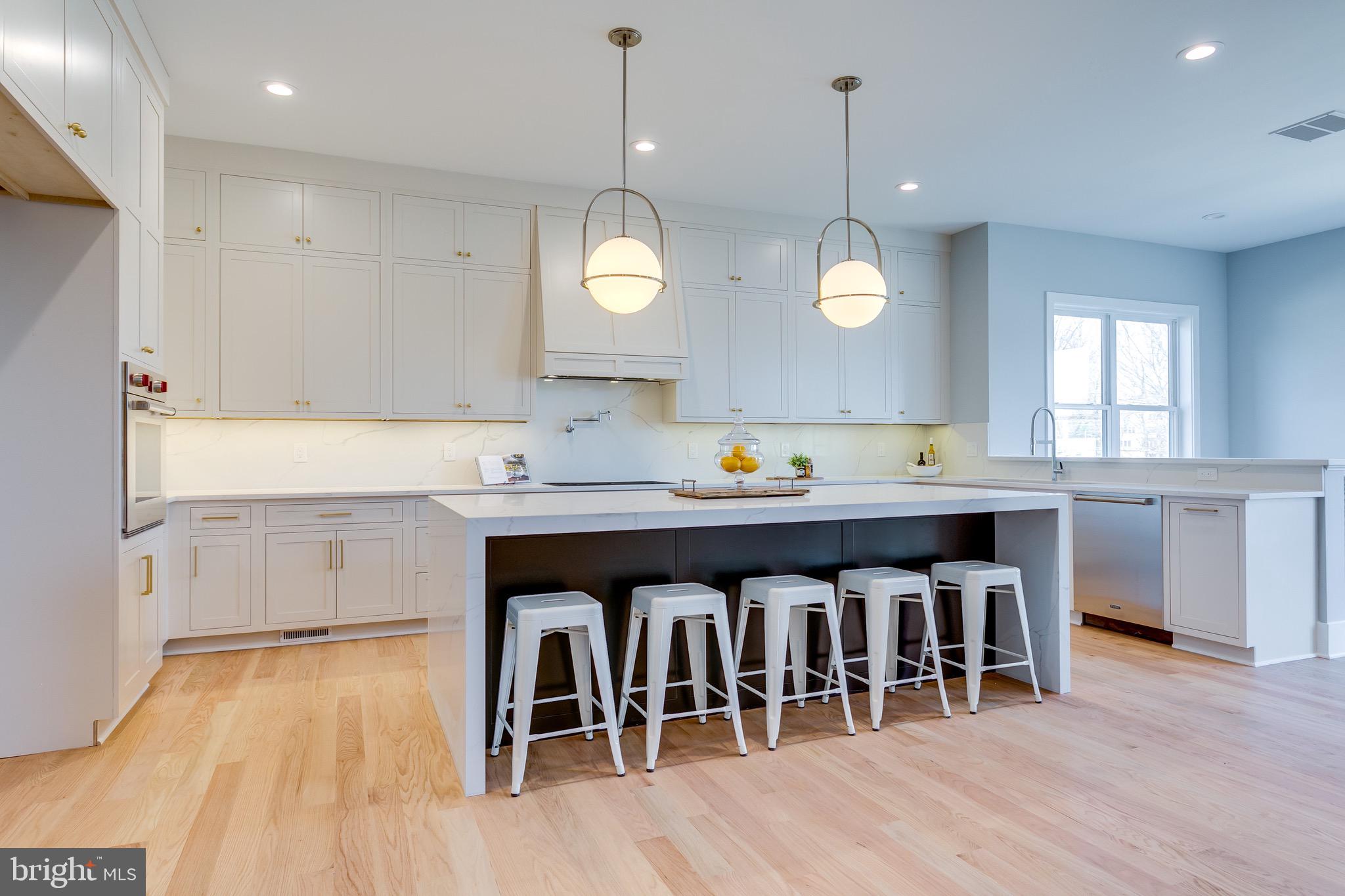 6810 Old Chesterbrook Road McLean, VA 22101 - Photo 17 of 69 KITCHEN