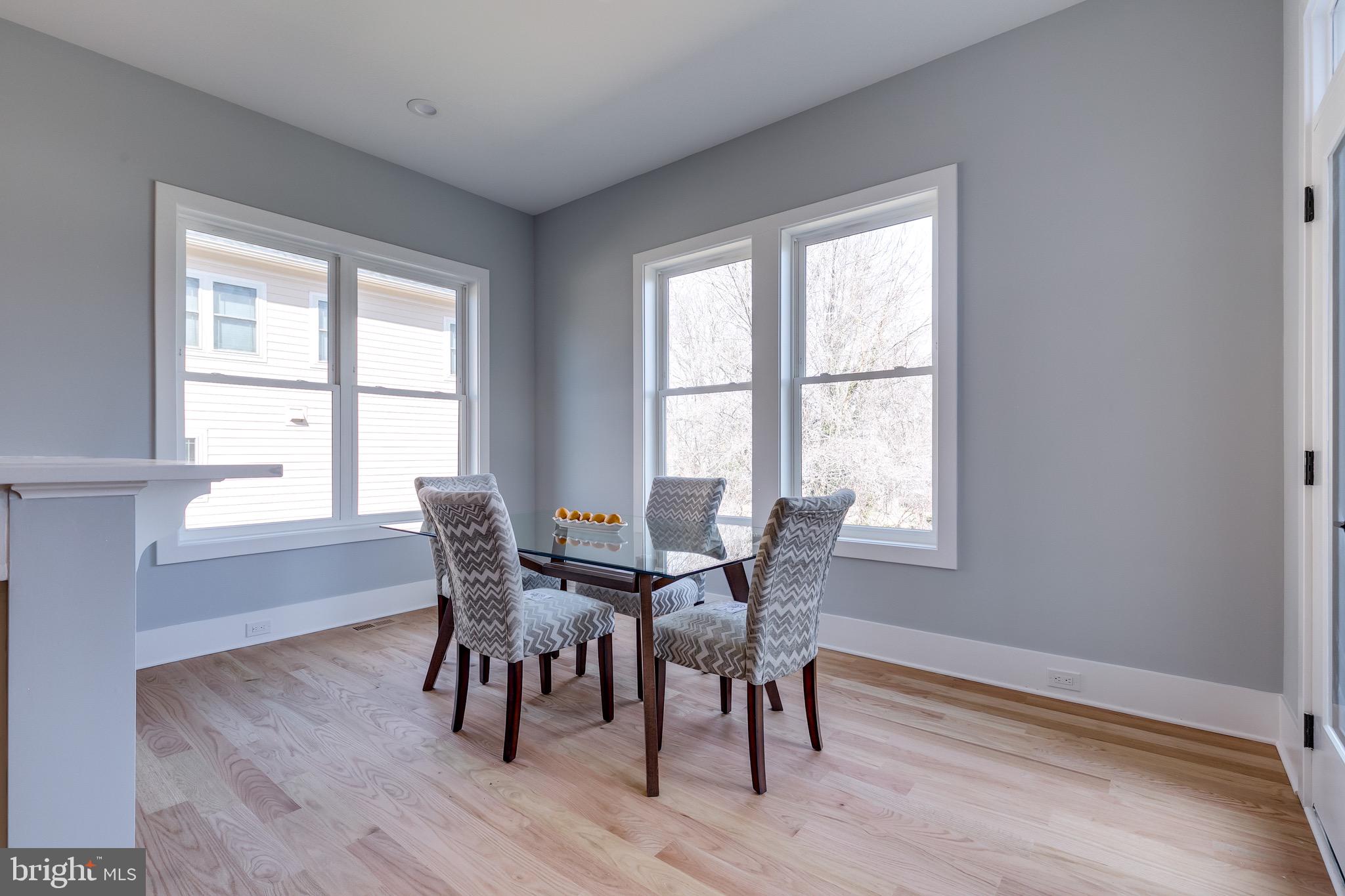 6810 Old Chesterbrook Road McLean, VA 22101 - Photo 23 of 69 EAT-IN AREA