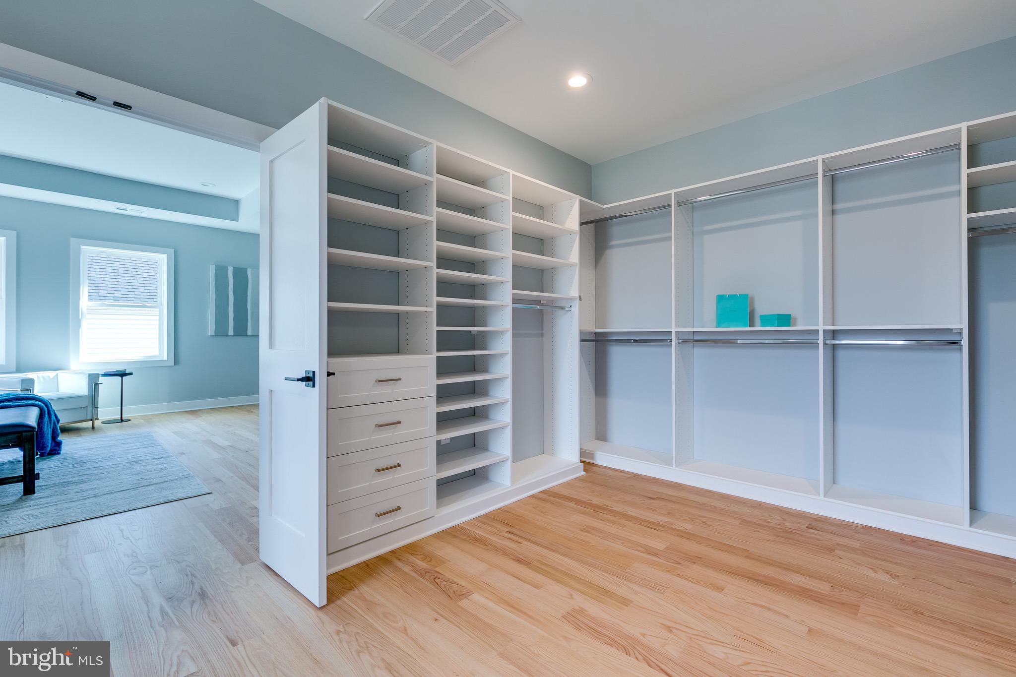 6810 Old Chesterbrook Road McLean, VA 22101 - Photo 39 of 69 OWNERS BEDROOM ENSUITE