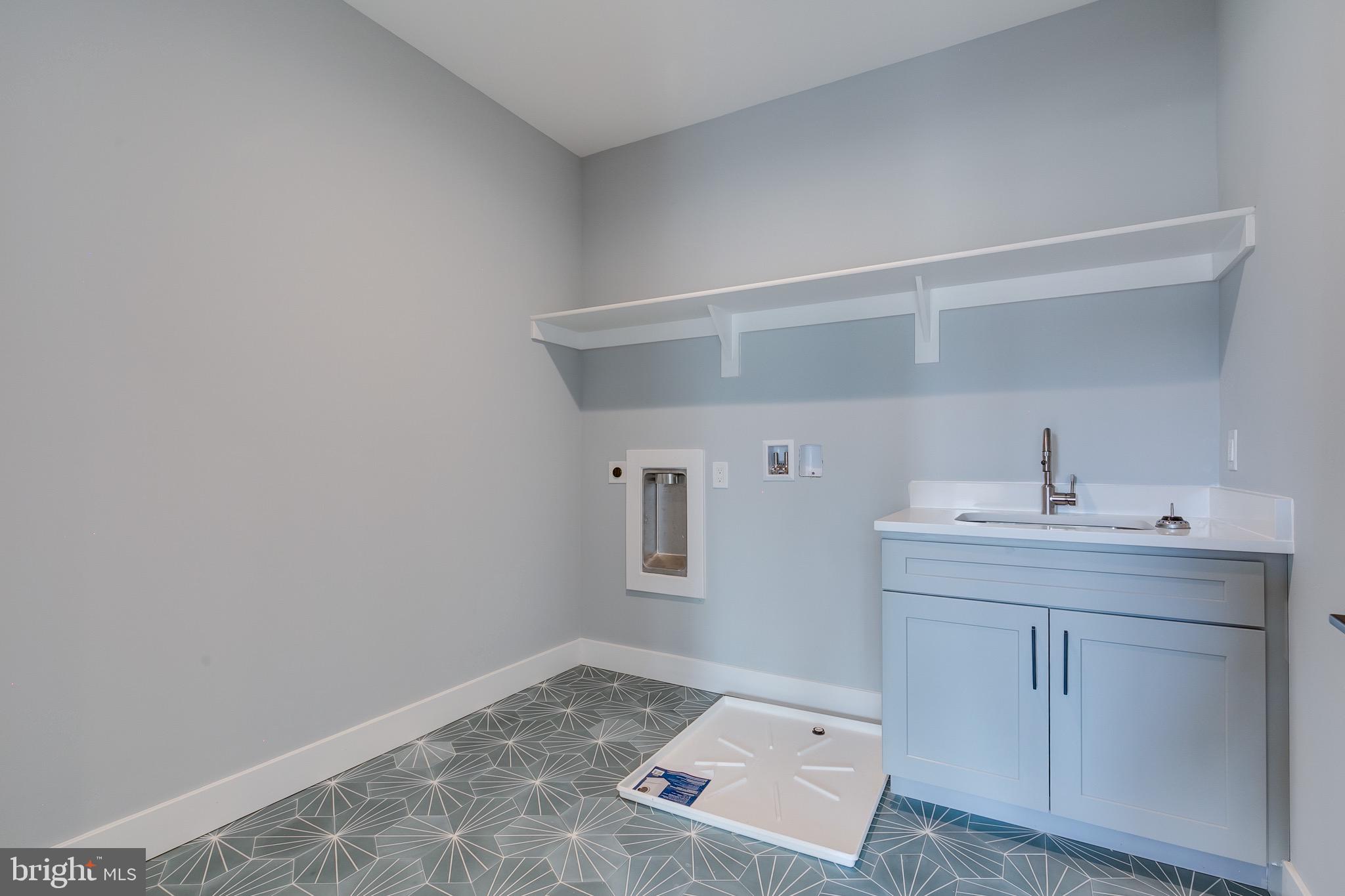 6810 Old Chesterbrook Road McLean, VA 22101 - Photo 53 of 69 UPPER LEVEL LAUNDRY