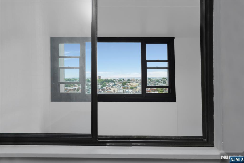 250 Gorge Road, Unit 21E Cliffside Park, NJ 07010 - Photo 18 of 50