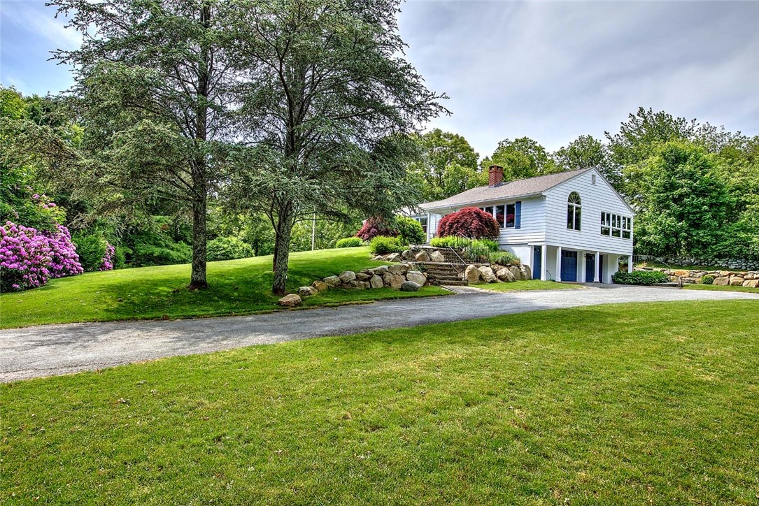 251 Succotash Road South Kingstown, RI 02879 - Photo 12 of 50