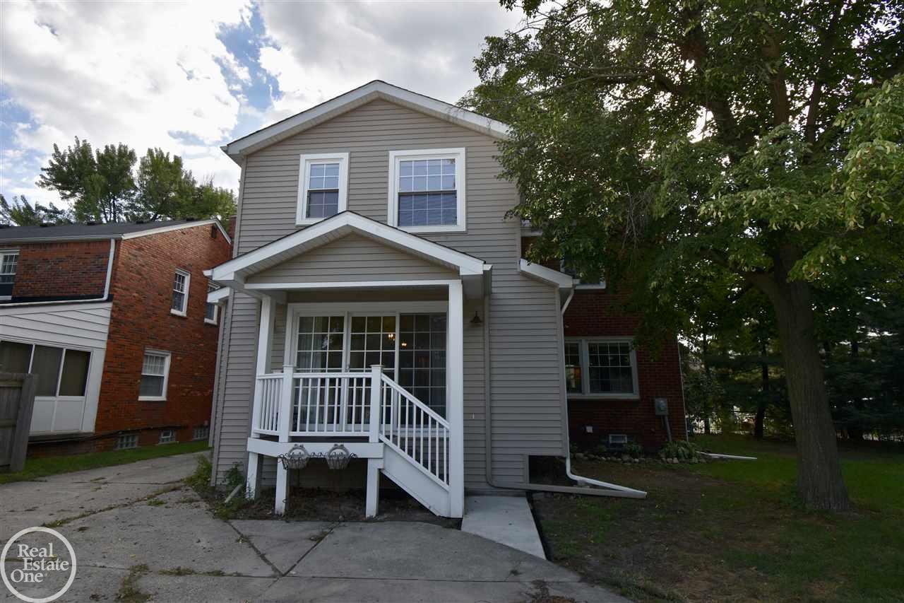 488 Fisher Road Grosse Pointe, MI 48230 - Photo 35 of 40 31358087-34.JPG
