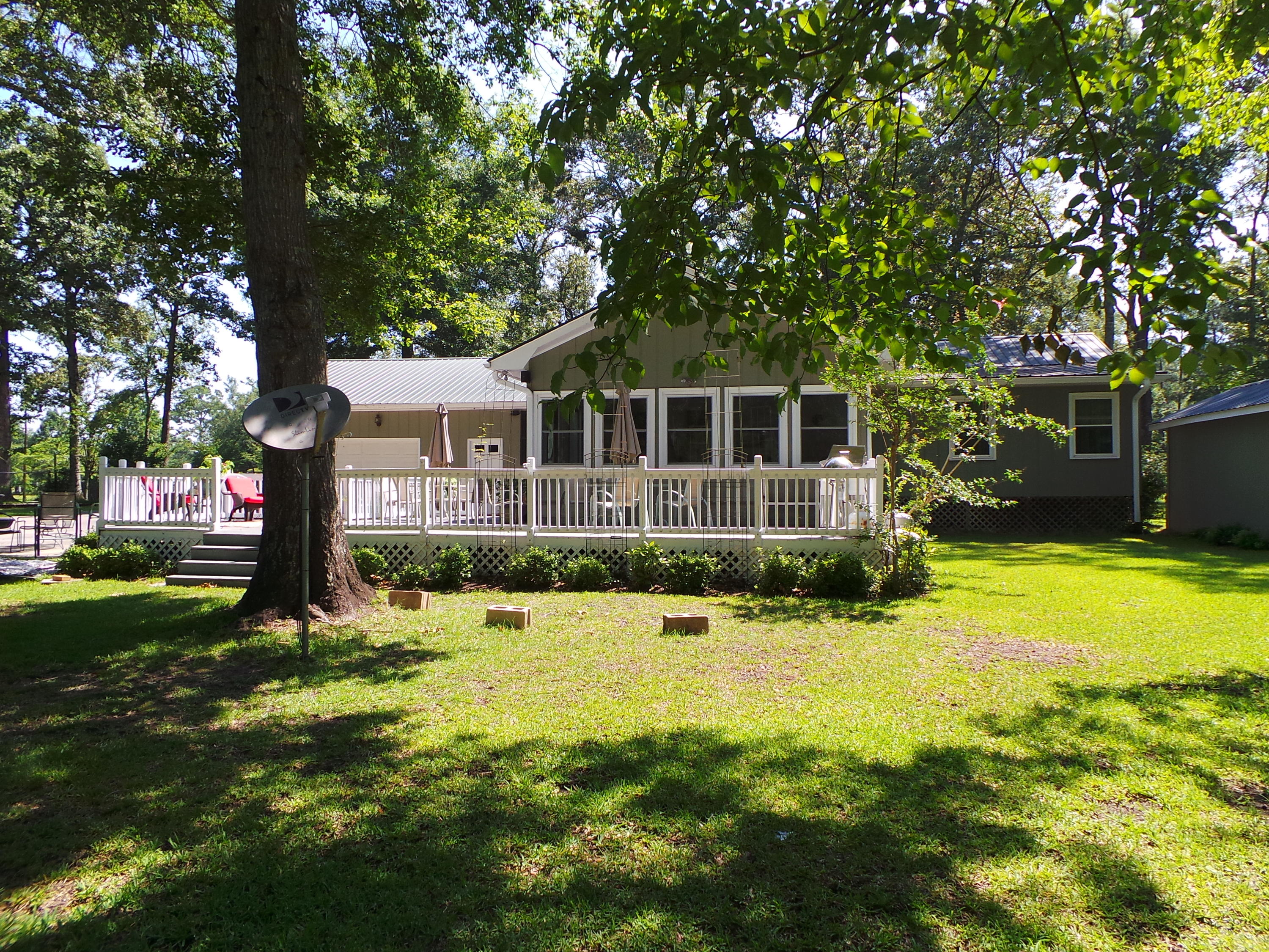 128 Rutledge Drive Eutawville, SC 29048 - Photo 16 of 23 20160625_110330