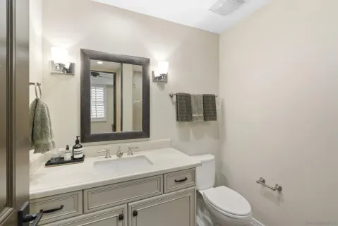 $2,875,000 | 718 Silver Street, La Jolla, CA 92037