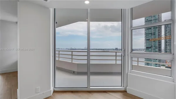 $8,169 | 555 Northeast 34th Street, Unit 2201, Miami, FL 33137