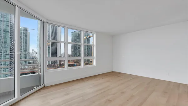 $8,169 | 555 Northeast 34th Street, Unit 2201, Miami, FL 33137