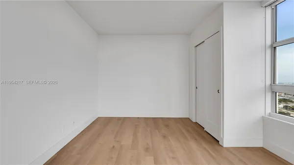 $8,169 | 555 Northeast 34th Street, Unit 2201, Miami, FL 33137