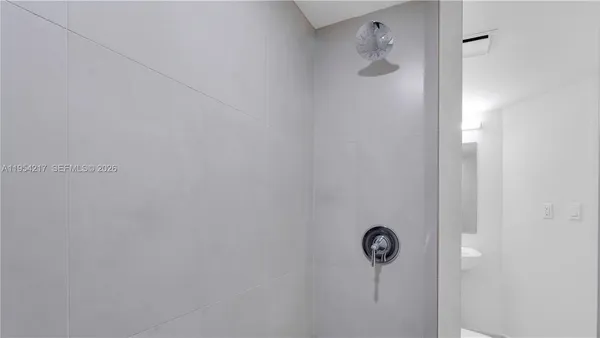 $8,169 | 555 Northeast 34th Street, Unit 2201, Miami, FL 33137