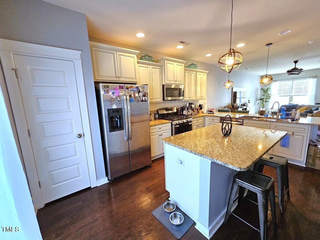 7904 Allscott Way Raleigh, NC 27612 - Photo 6 of 32 6) 36511-651e2fe5f2434