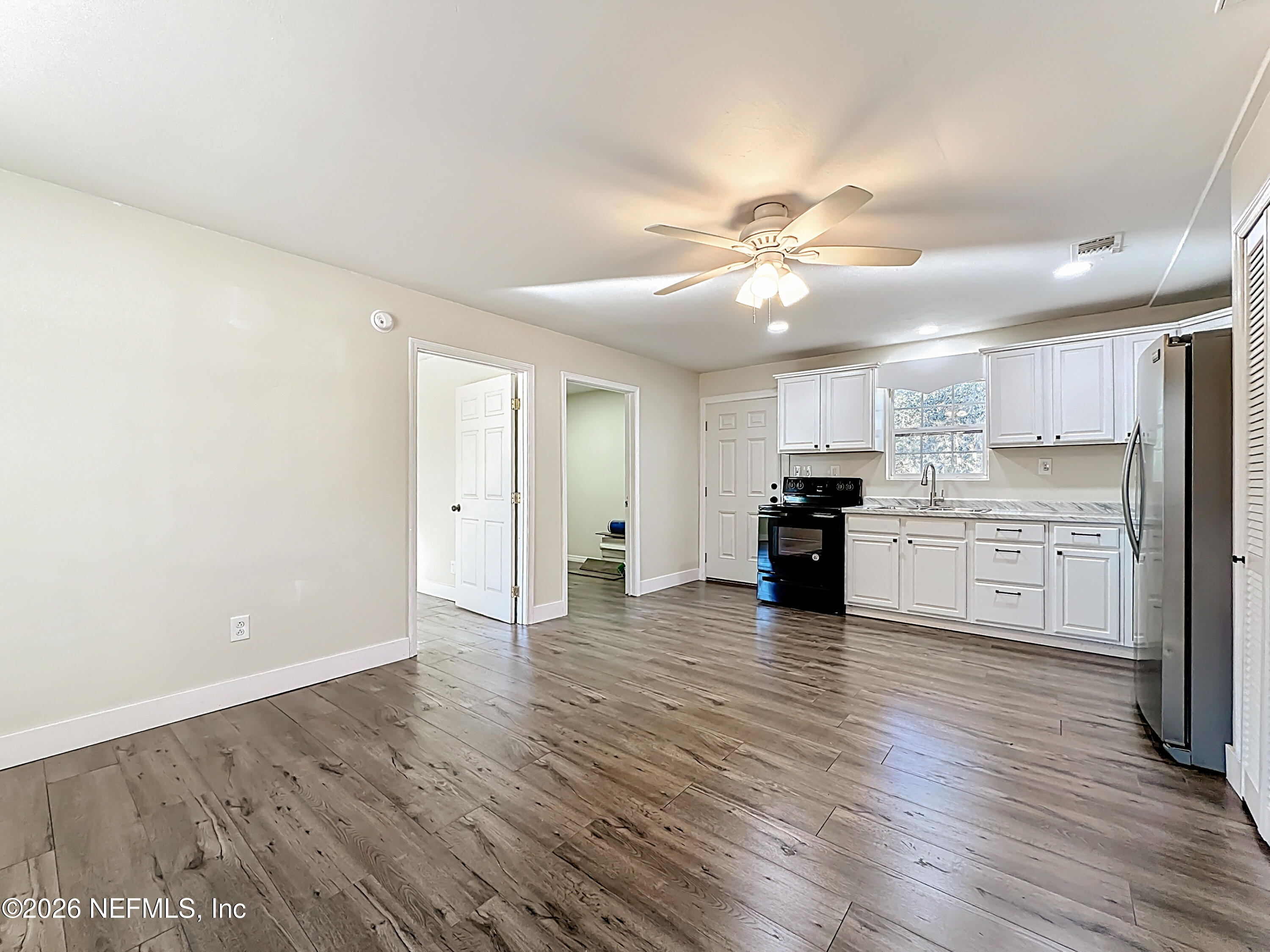 141 Paris Street Interlachen, FL 32148 - Photo 11 of 42 141 Paris Street-19