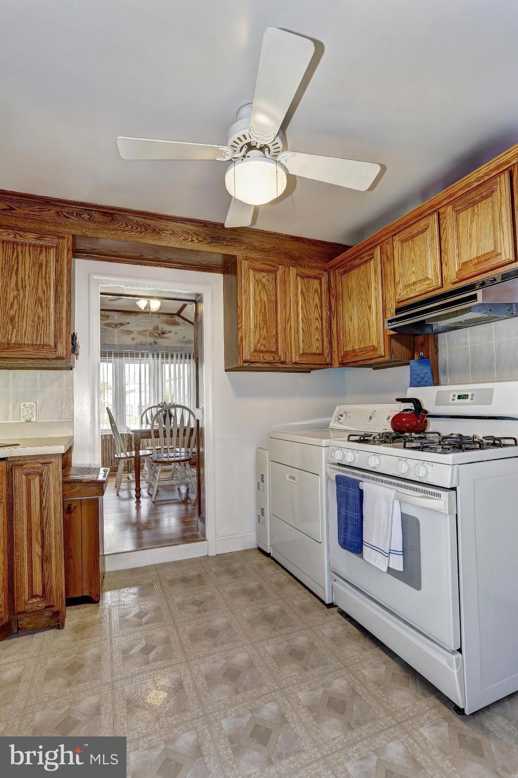 7814 Fairgreen Road Baltimore, MD 21222 - Photo 8 of 18 Kitchen
