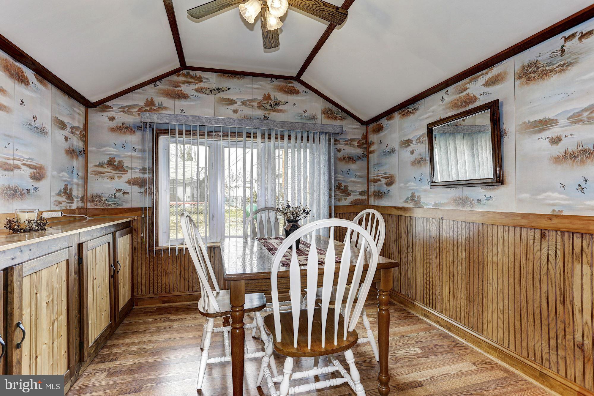 7814 Fairgreen Road Baltimore, MD 21222 - Photo 9 of 18 Dining Room