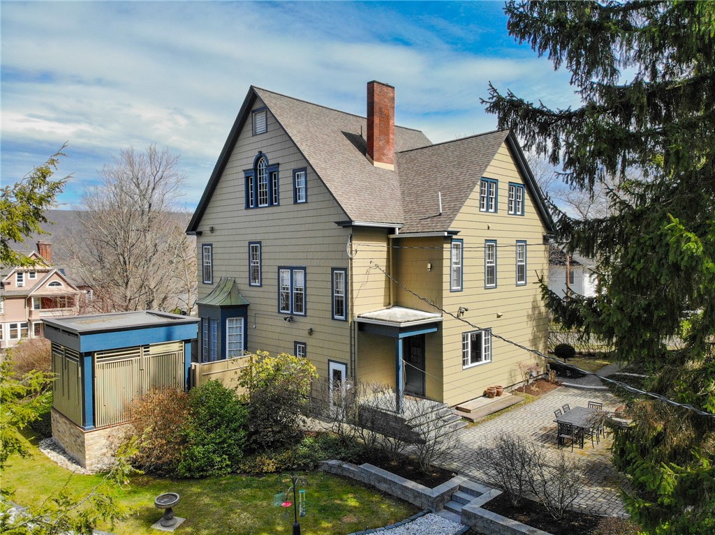 96 East 4th Street Corning, NY 14830 - Photo 3 of 50