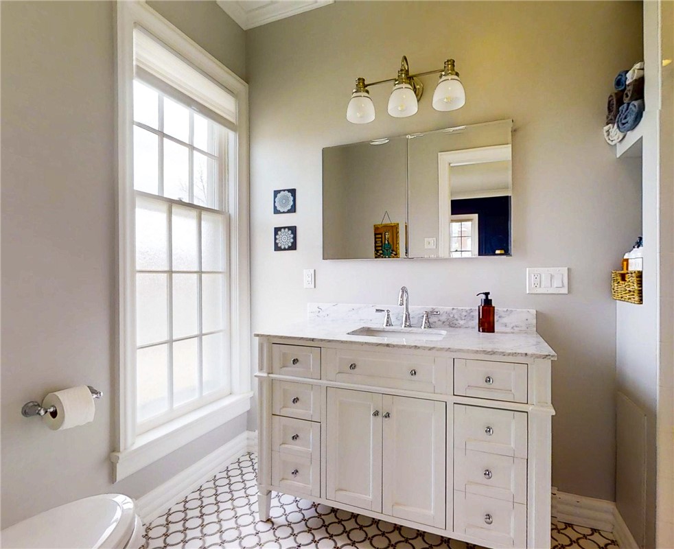 96 East 4th Street Corning, NY 14830 - Photo 31 of 50