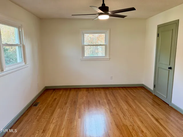 $379,850 | 290 Valley Drive, Bristol, VA 24201