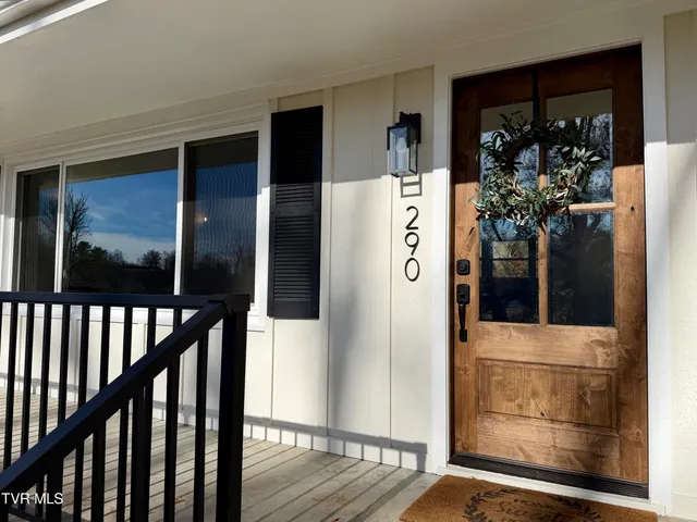 $379,850 | 290 Valley Drive, Bristol, VA 24201