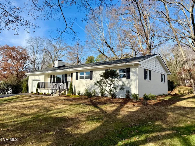 $379,850 | 290 Valley Drive, Bristol, VA 24201