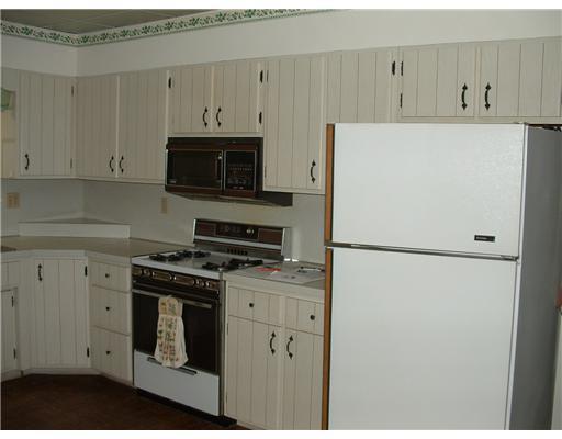 1814 Pulaski Road New Castle, PA 16105 - Photo 5 of 18 Kitchen.