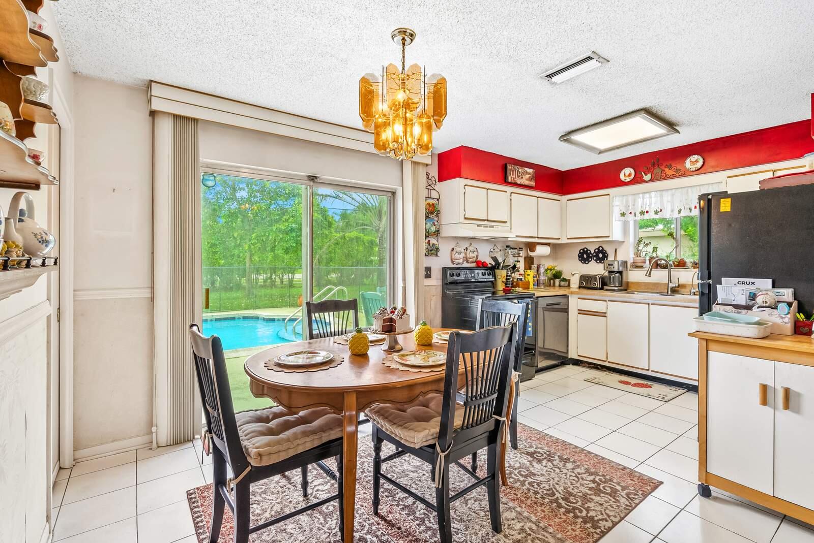 4579 Addison Street Boca Raton, FL 33428 - Photo 8 of 23 08-DSC01005