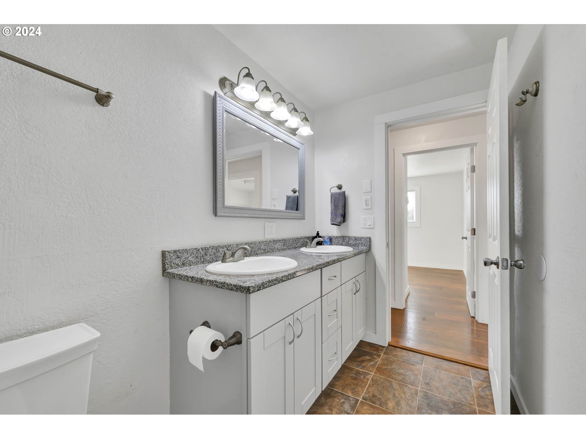 1076 Quinalt Street Springfield, OR 97477 - Photo 20 of 28 Gallery Image 20