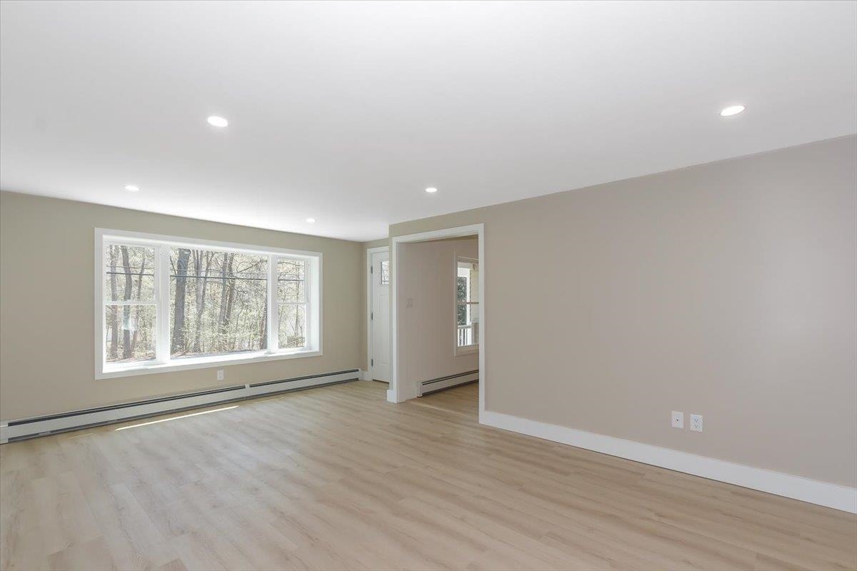 7 Ermer Road Derry, NH 03038 - Photo 7 of 55