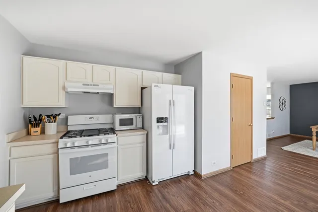 $339,900 | 379 Stone Hollow Drive, Poplar Grove, IL 61065