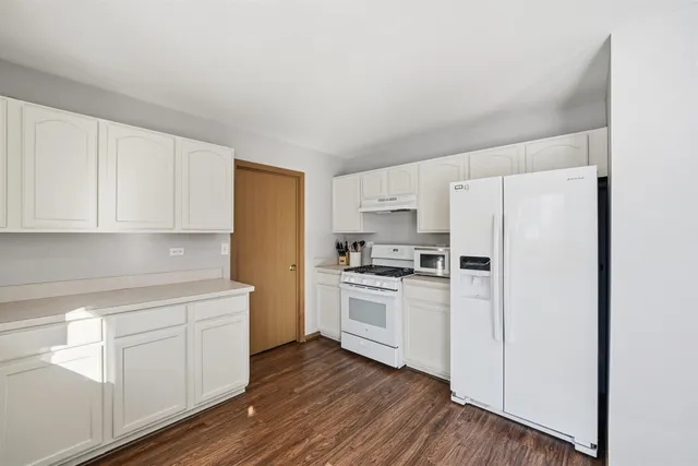 $339,900 | 379 Stone Hollow Drive, Poplar Grove, IL 61065