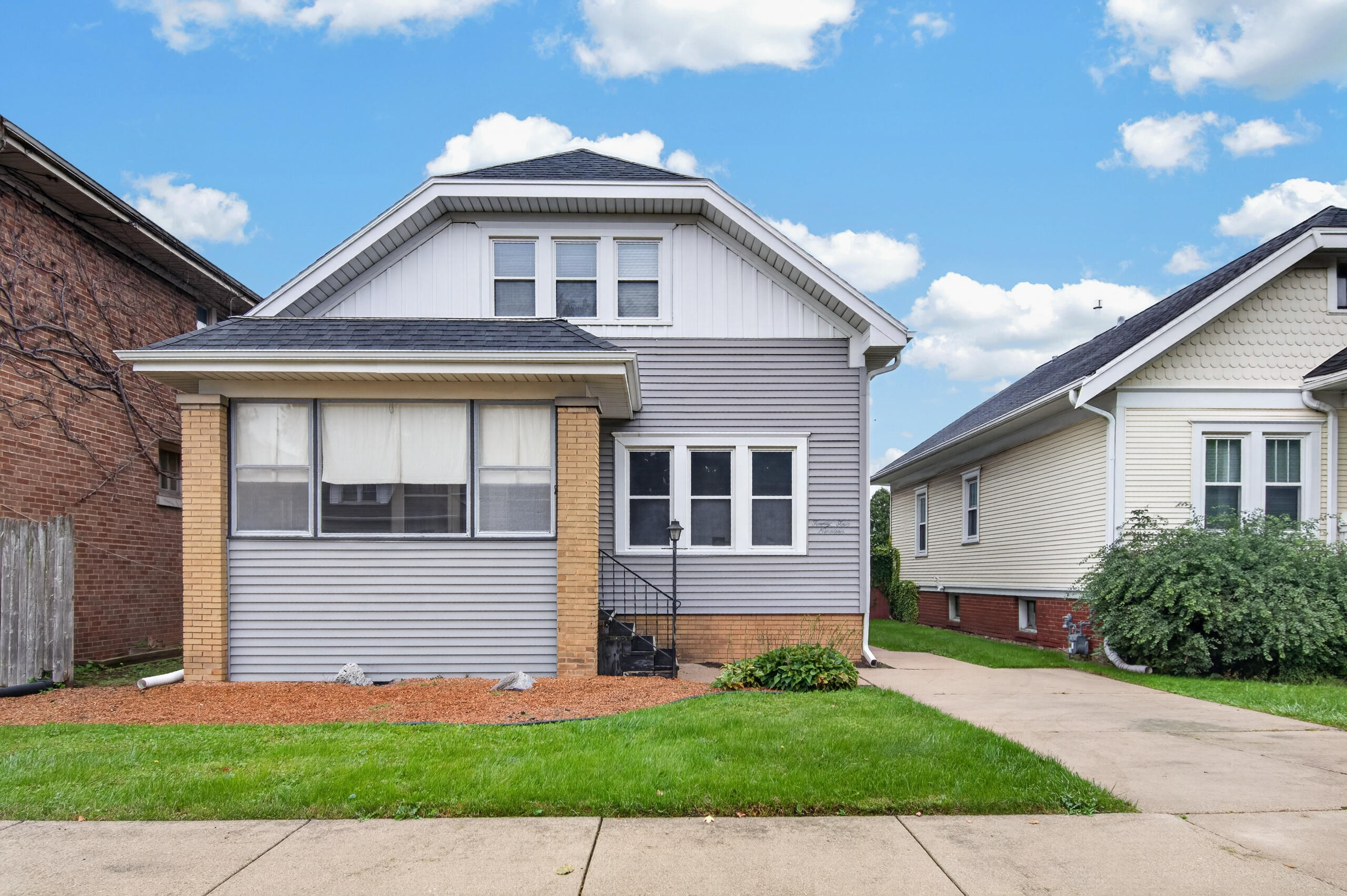 2419 Geneva Street Racine, WI 53402 - Photo 1 of 44 front
