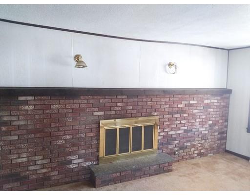 24 Rockland Road Auburn, MA 01501 - Photo 4 of 7 Gallery Image 4