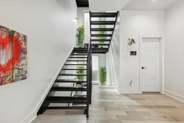 $4,500 | 422 West 9th Street, Unit 106, Dallas, TX 75208
