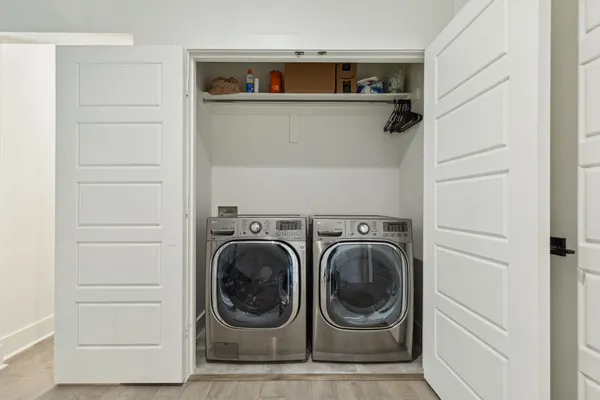 $4,500 | 422 West 9th Street, Unit 106, Dallas, TX 75208