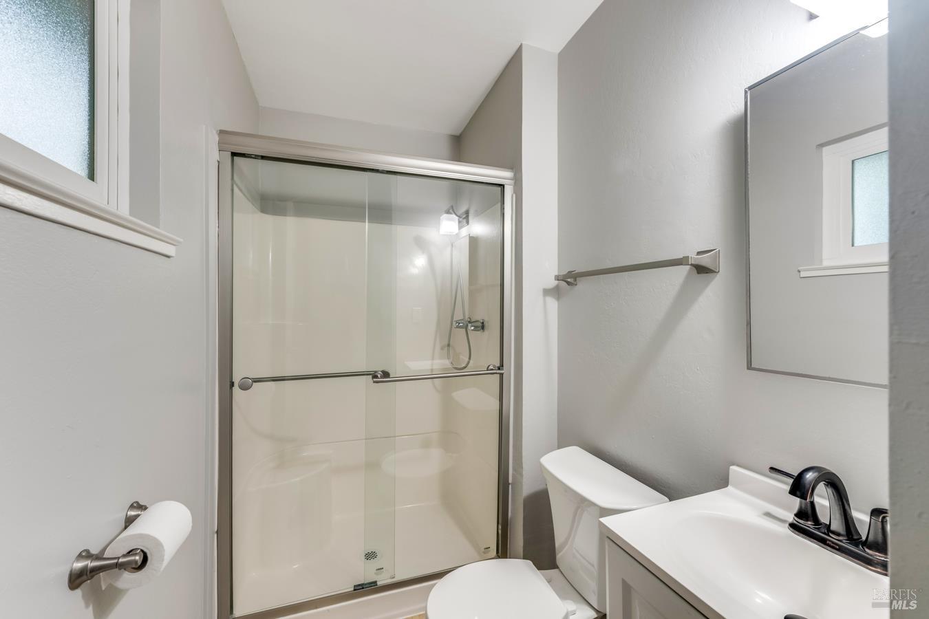 4960 Snark Avenue Santa Rosa, CA 95409 - Photo 12 of 22 Bath 1