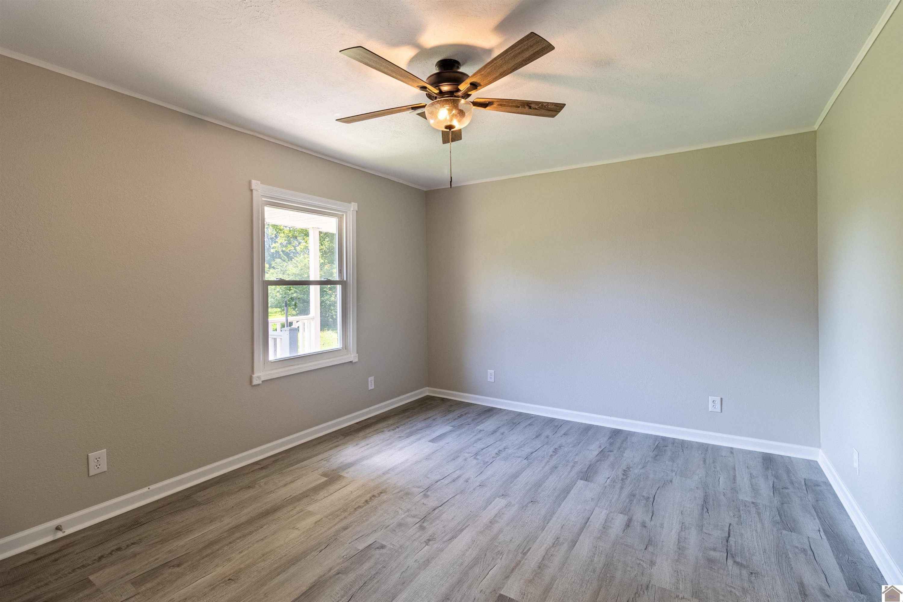 4206 Schneidman Road Paducah, KY 42003 - Photo 10 of 32 Bedroom