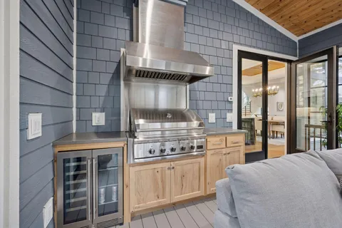 $3,695,000 | 3734 Woodland Cove Parkway, Minnetrista, MN 55331