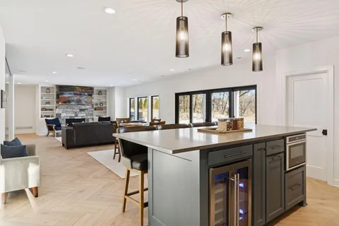 $3,695,000 | 3734 Woodland Cove Parkway, Minnetrista, MN 55331