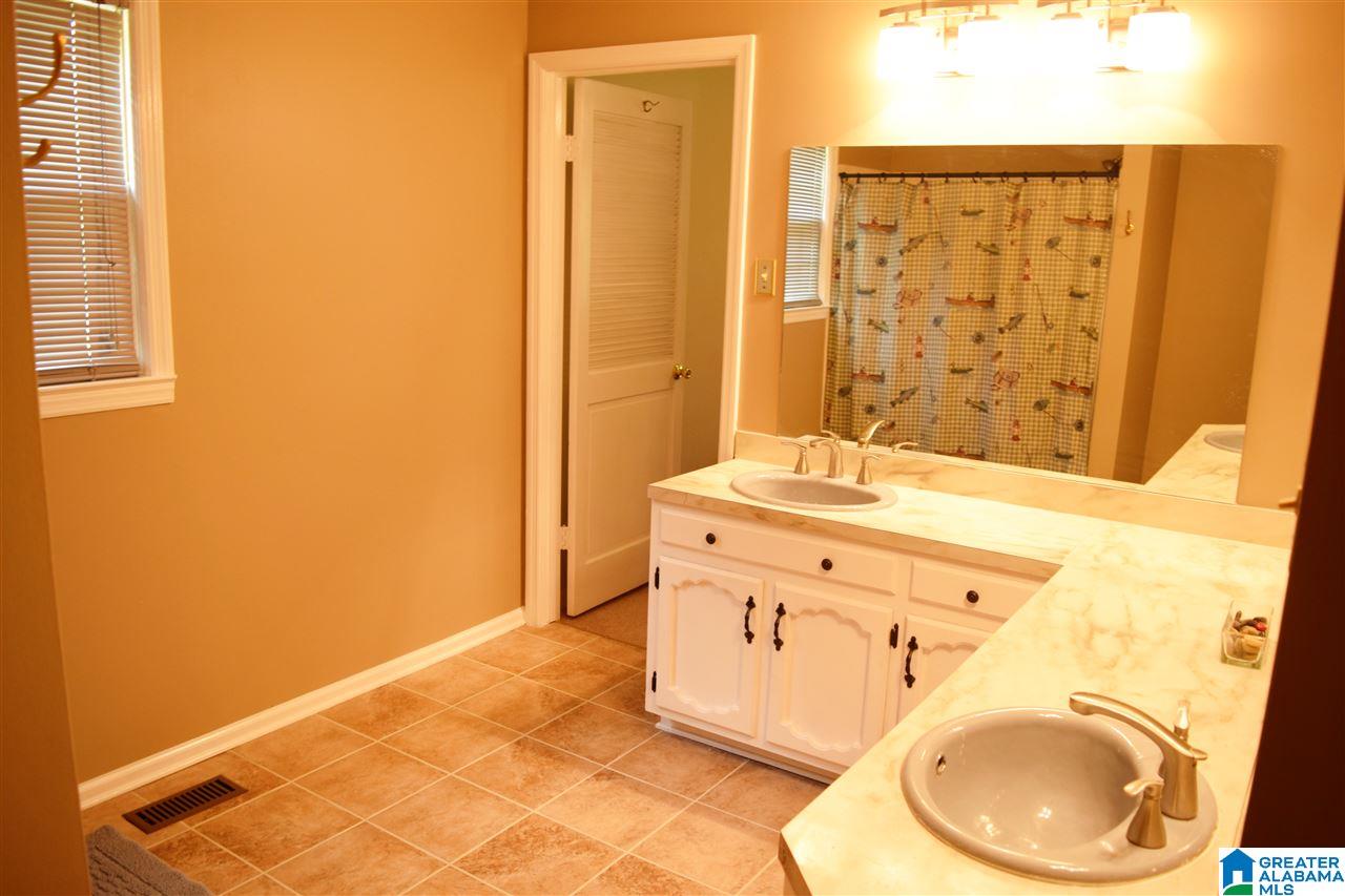 5832 Red Hollow Road Birmingham, AL 35215 - Photo 26 of 47