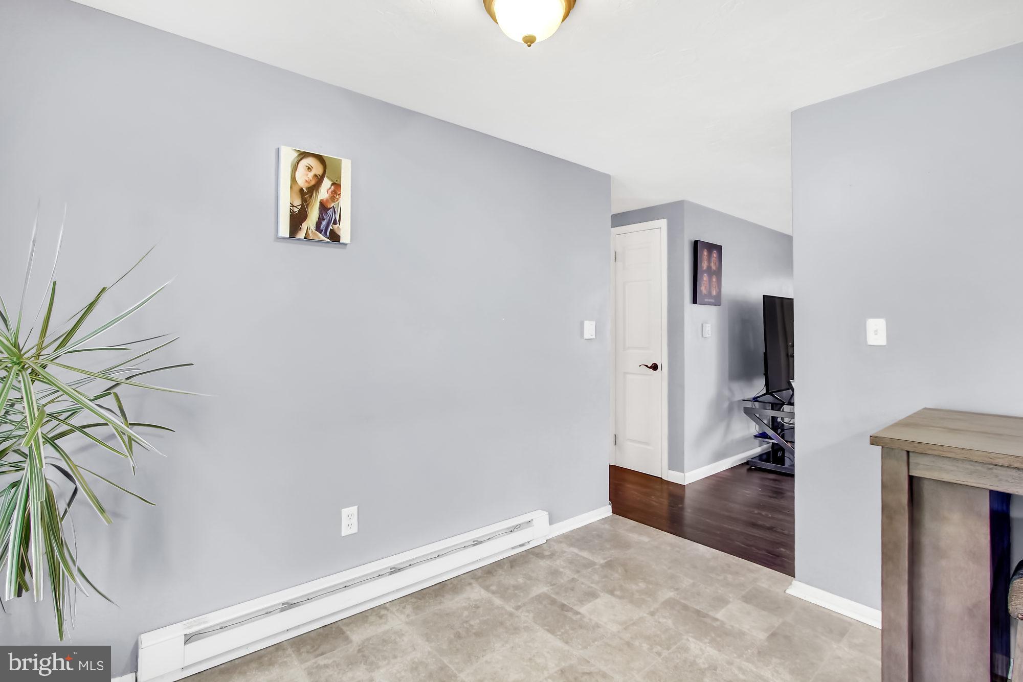 1435 Grandview Road Spring Grove, PA 17362 - Photo 6 of 28 Gallery Image 6