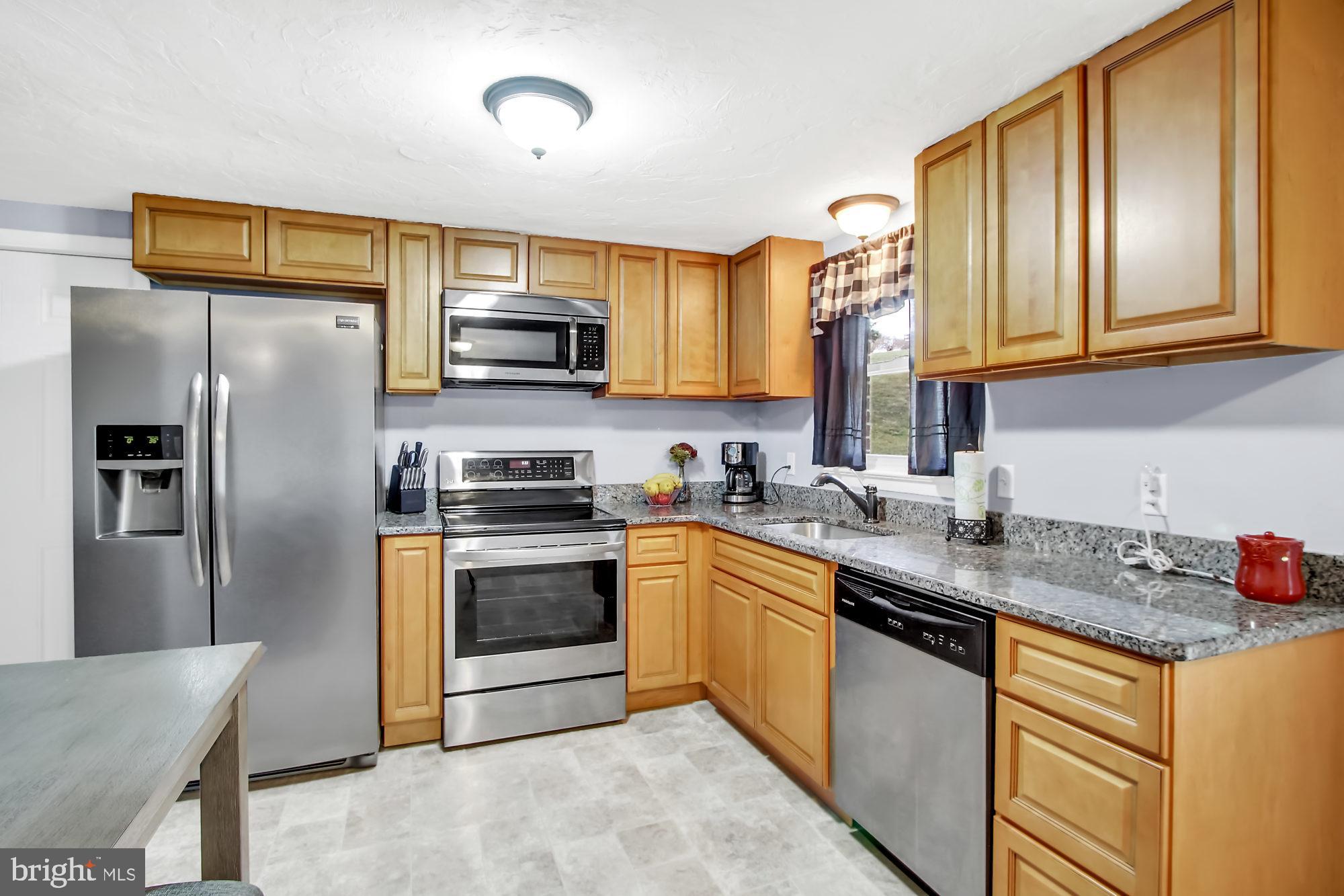 1435 Grandview Road Spring Grove, PA 17362 - Photo 8 of 28 Gallery Image 8