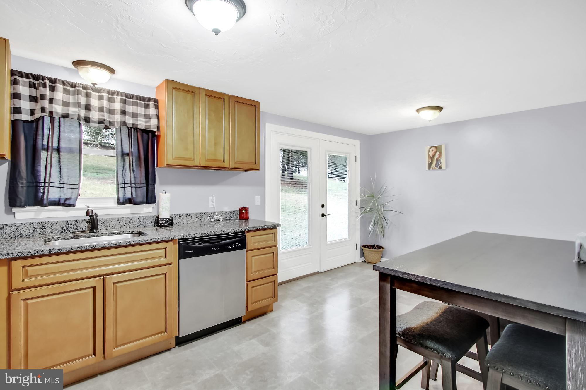 1435 Grandview Road Spring Grove, PA 17362 - Photo 10 of 28 Gallery Image 10