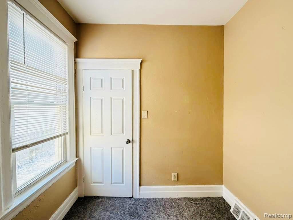 8737 Smart Street Detroit, MI 48210 - Photo 13 of 20
