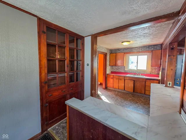 $59,900 | 2615 South 8th Street, Terre Haute, IN 47802