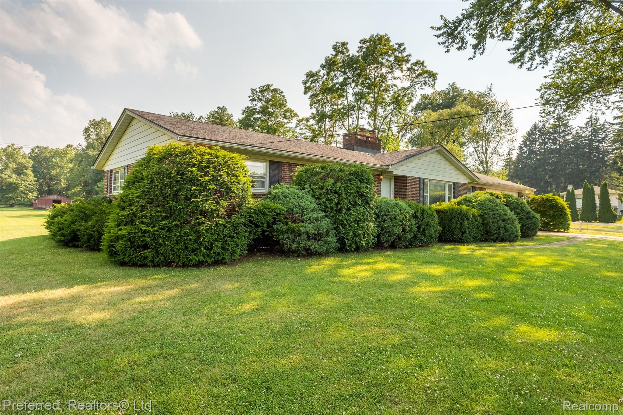 33721 Willow Road New Boston, MI 48164 - Photo 27 of 41 Gallery Image 27
