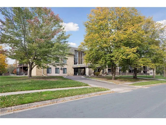 $95,000 | 3461 Kent Street, Unit 1005, Shoreview, MN 55126