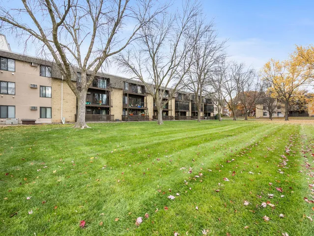 $95,000 | 3461 Kent Street, Unit 1005, Shoreview, MN 55126