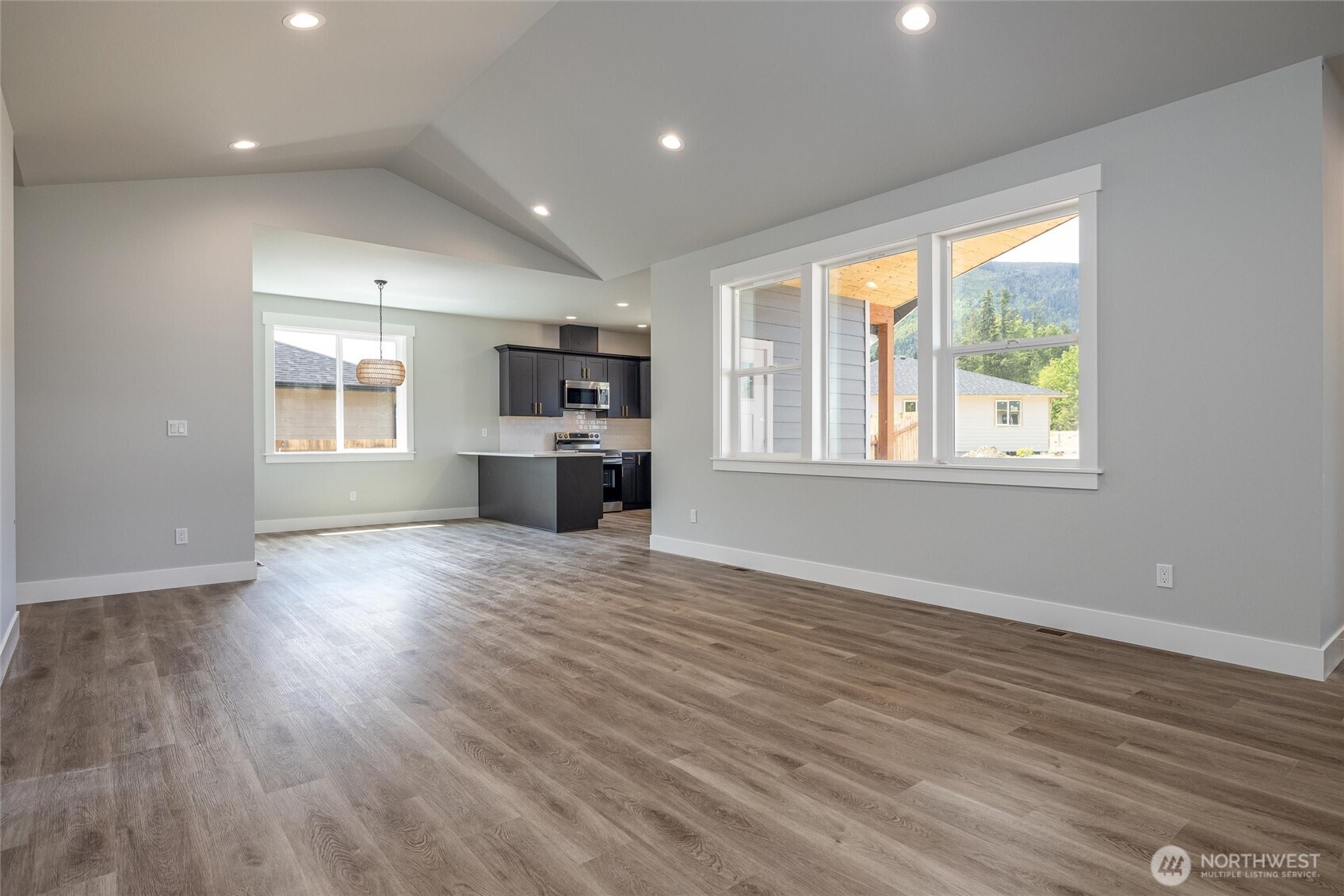 6511 Watson Loop Maple Falls, WA 98266 - Photo 5 of 24