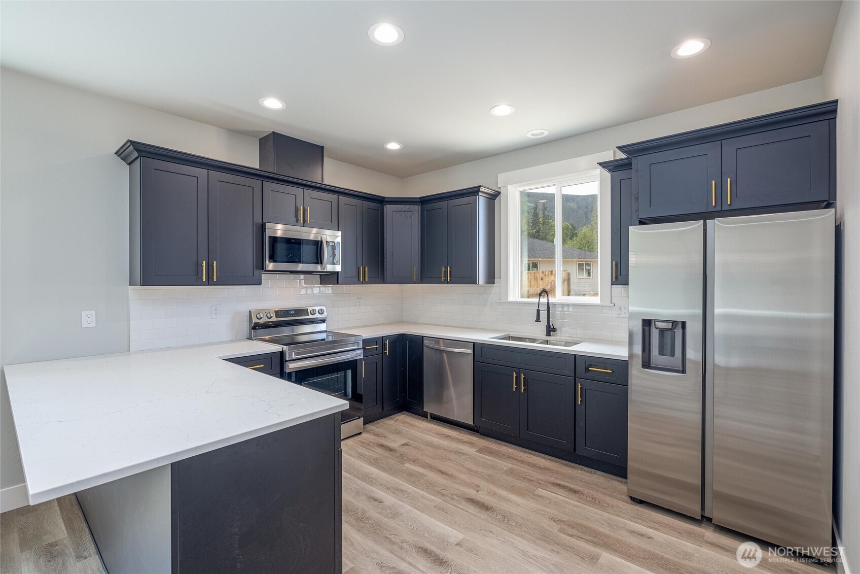 6511 Watson Loop Maple Falls, WA 98266 - Photo 7 of 24