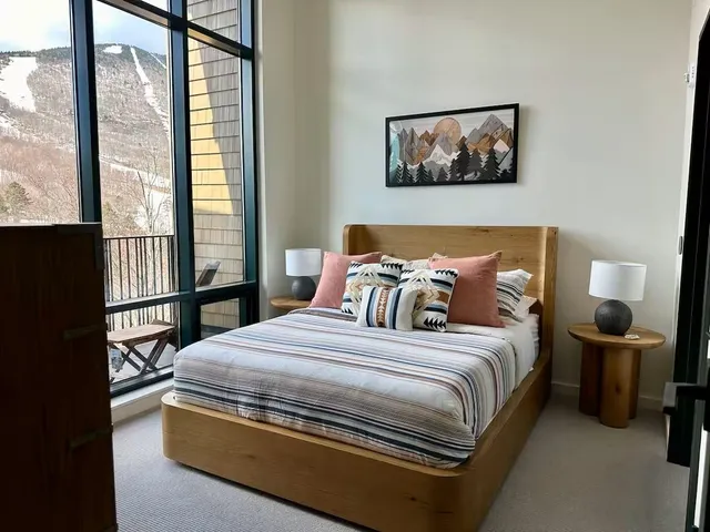 $2,899,000 | 69 Hourglass Drive, Unit 419, Stowe, VT 05672